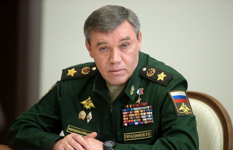 Gerasimov: Zgjerimi i NATO-s rrit rrezikun e përplasjes me Rusinë