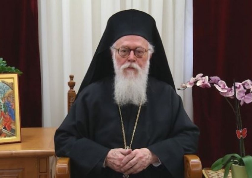 Kryepeshkopi Janullatos mesazh urimi për Krishtlindje: Durimi plot shpresë, udhërrëfyes i domosdoshëm në këto kohë