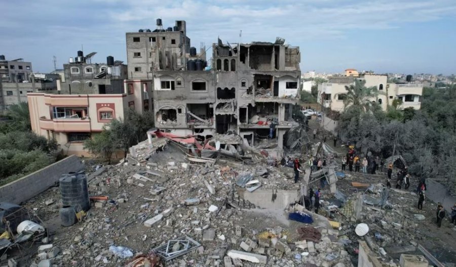 Gazë/ 70 të vrarë nga sulmet ajrore izraelite në pjesën qendrore të rajonit
