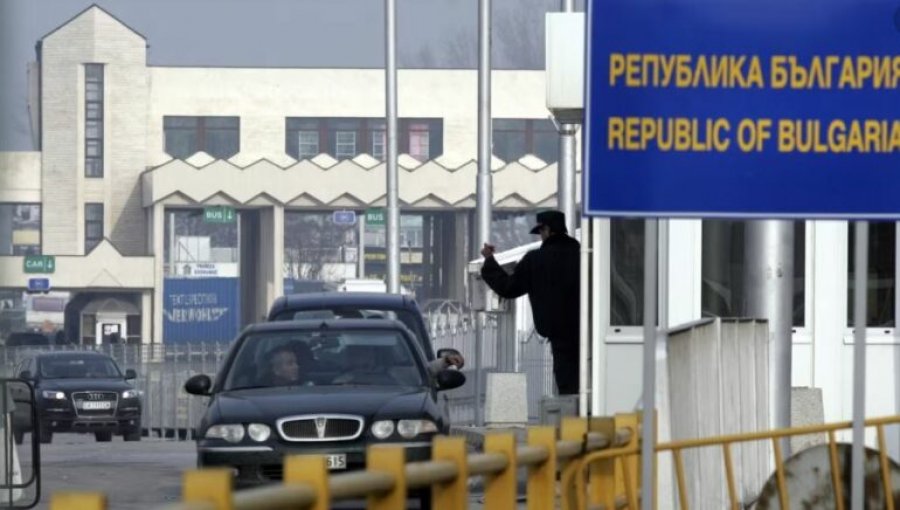Rumania dhe Bullgaria pajtohen për të hyrë pjesërisht në Schengen