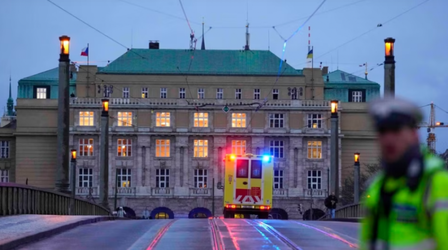 Sulmuesi në universitetin në Pragë kishte pranuar kryerjen e disa vrasjeve tjera