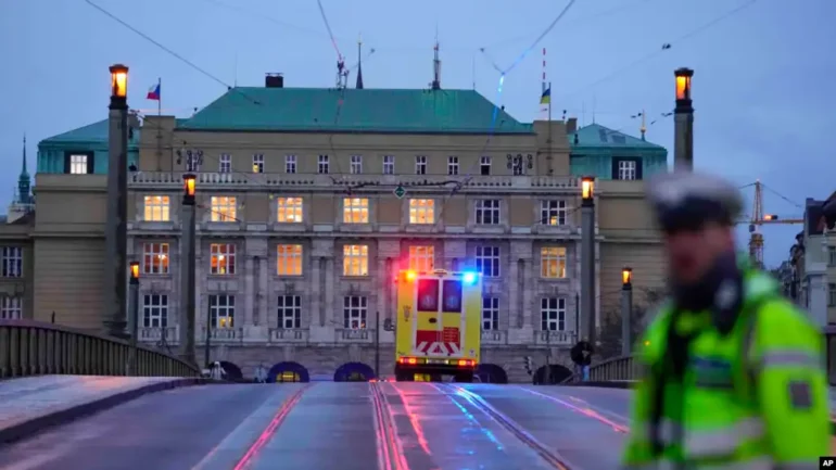 Tragjedia me 14 të vdekur në Pragë, Universiteti i Arteve do të qëndrojë i mbyllur deri në shkurt             