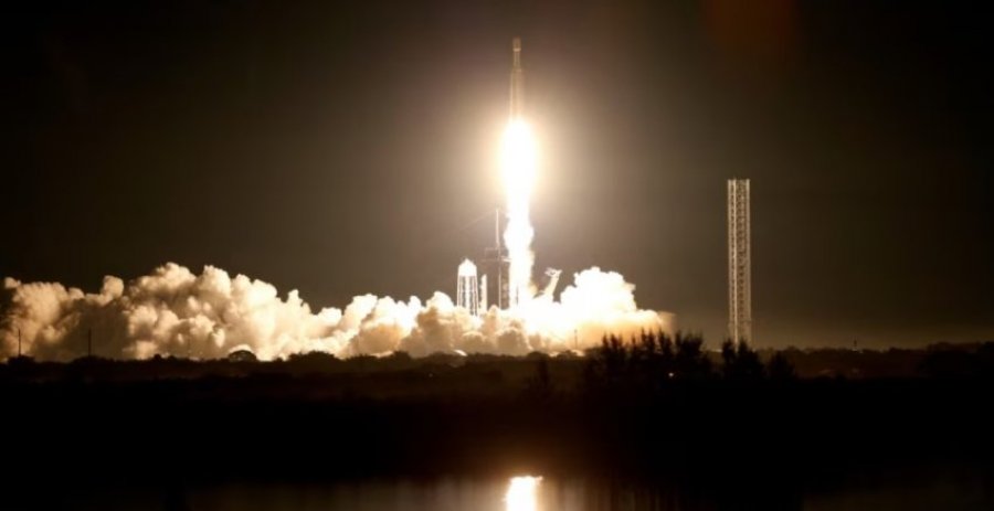 SpaceX lëshon në hapësirë një anije kozmike të ushtrisë amerikane
