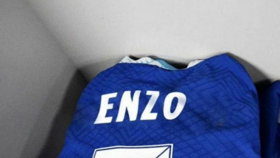 Enzo Fernandez mëson numrin në fanellën e Chelseat, nuk është asnjëri nga dy të preferuarit e tij