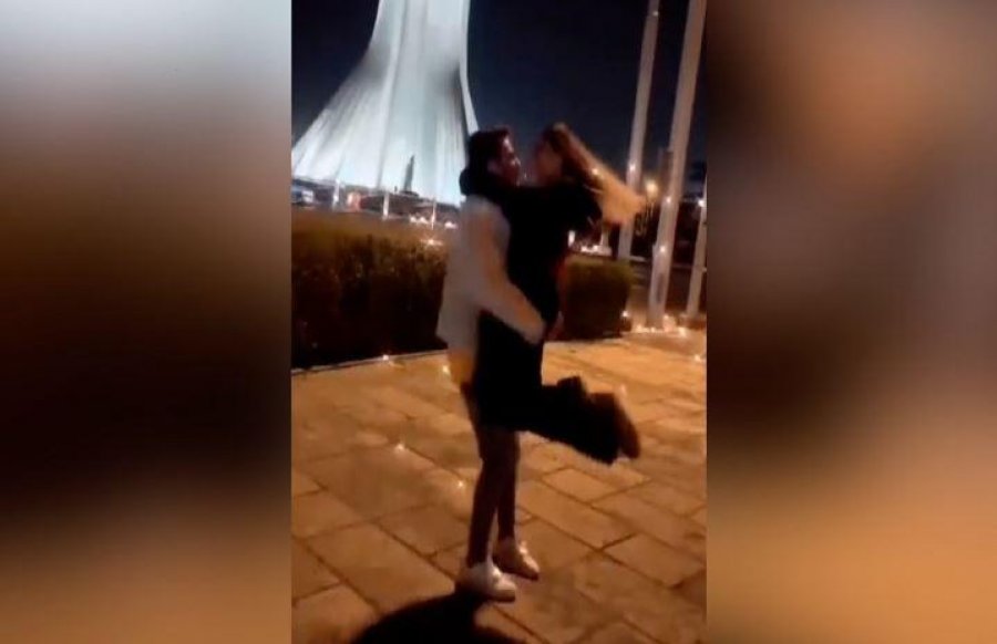 Iran, çifti i të rinjve dënohen me 10 vjet burg se postuan videon duke kërcyer