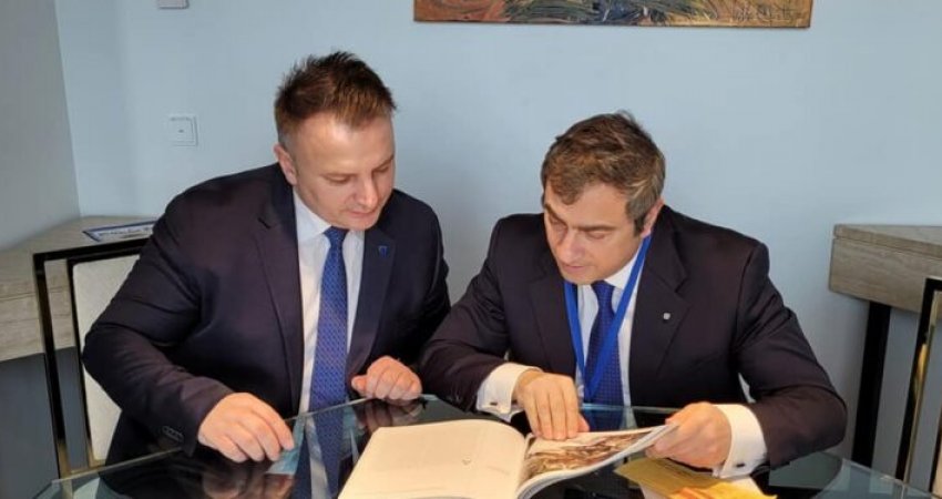 Ambasadori Zemaj zhvillon një takim të frytshëm me ambasadorin e ri të Italisë në NATO 