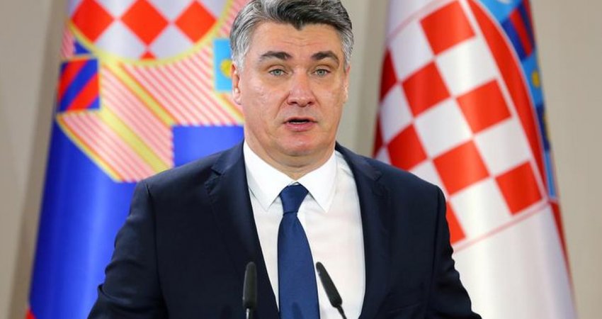 Sqarohet presidenti kroat, e bën të qartë se ia mban anën Kosovës