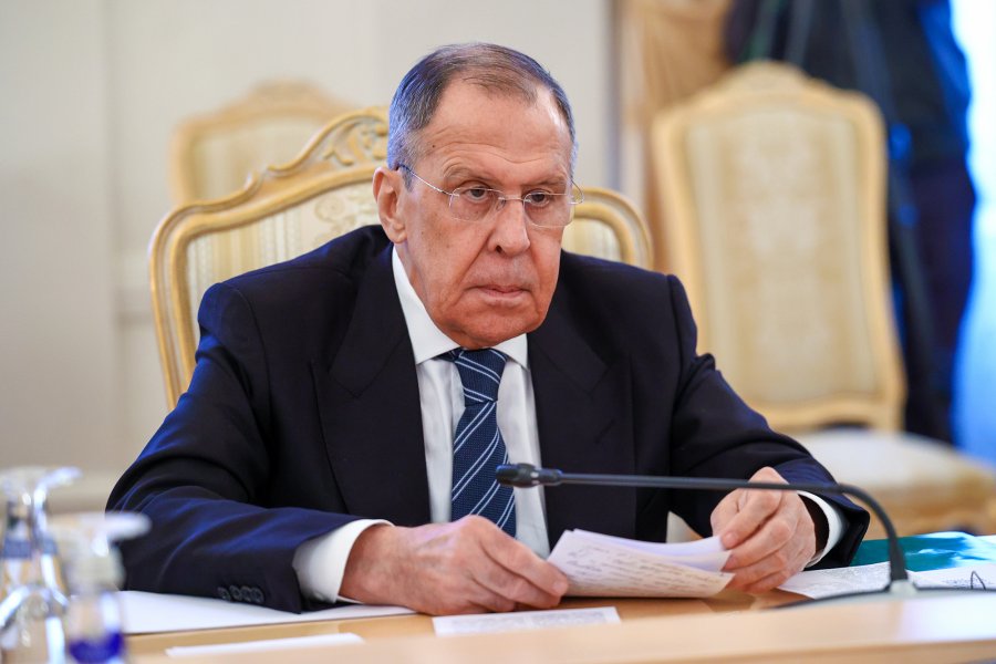 Lavrov: Rusia do të jetë më e fortë pas 'operacionit special ushtarak' në Ukrainë.