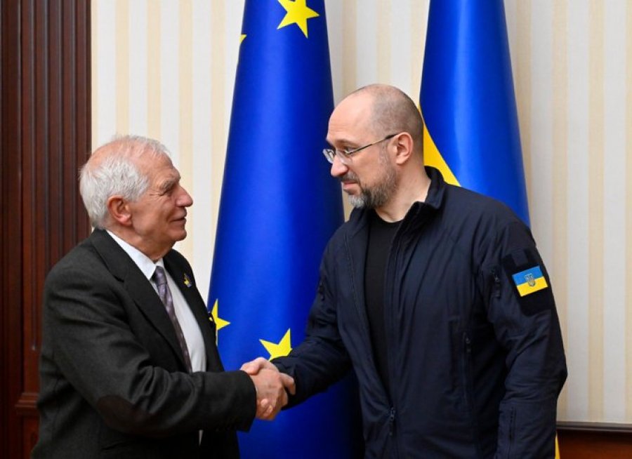BE do të trajnojë 15,000 ushtarë ukrainas