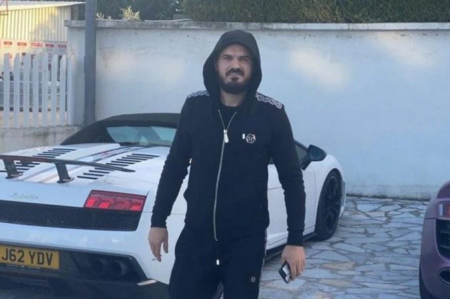 EMRI/ U dëbua nga Britania, shqiptari sfidon, kthehet dhe reklamon ‘Lamborghinin’