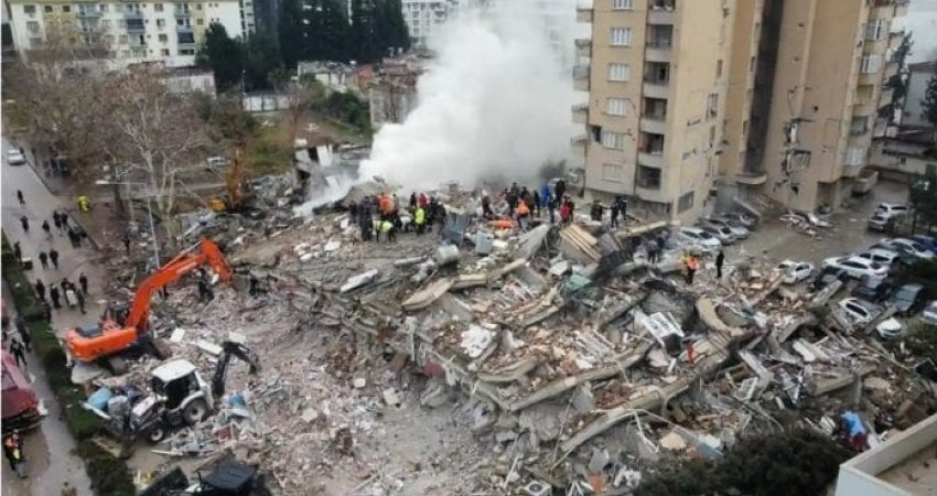 'Tërmeti në Turqi, alarm për ndërtimet pa kriter'