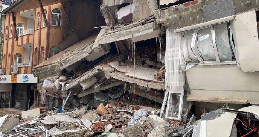 Tërmet i ri me magnitudë 7.5 në zonën Kahramanmarash të Turqisë