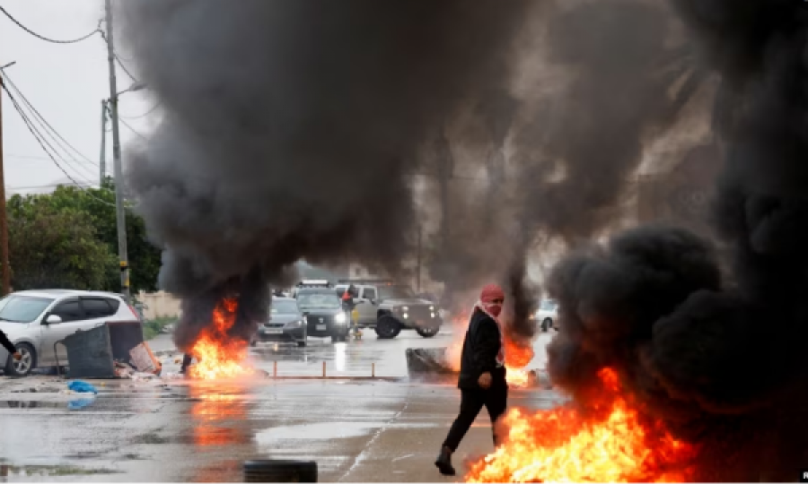 Izraeli vret pesë palestinezë gjatë një bastisjeje në Bregun Perëndimor