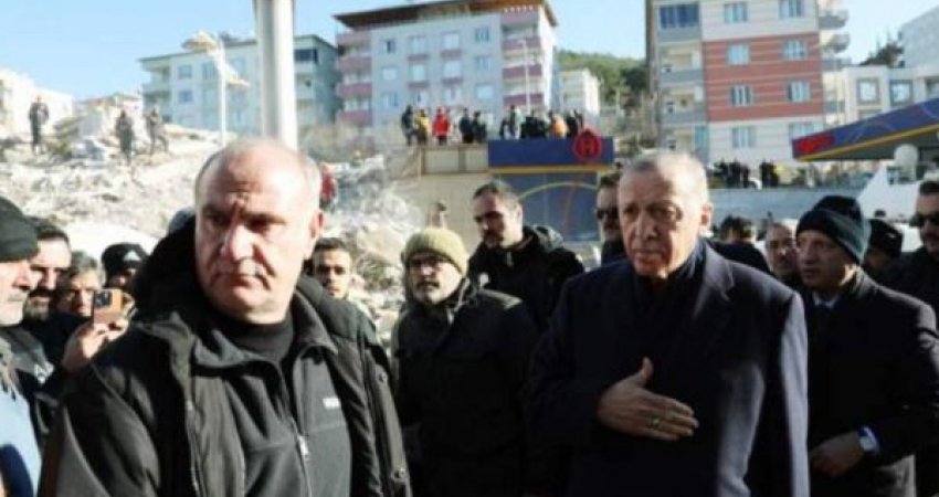 Kritikat për qeverinë pas tërmeteve, Erdogan: Nuk mund të përgatiteshim për një katastrofë të tillë
