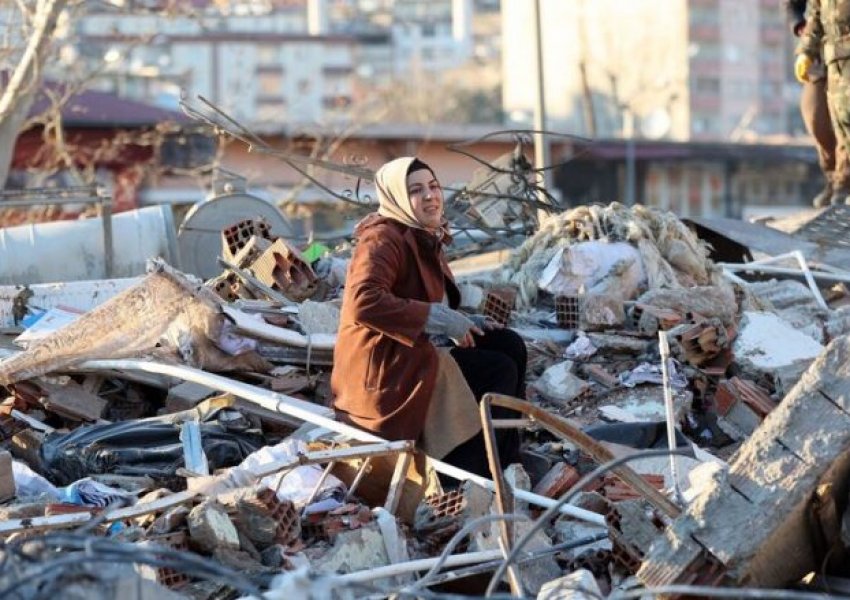 Shkon në 11 mijë numri i viktimave të tërmetit në Turqi dhe Siri