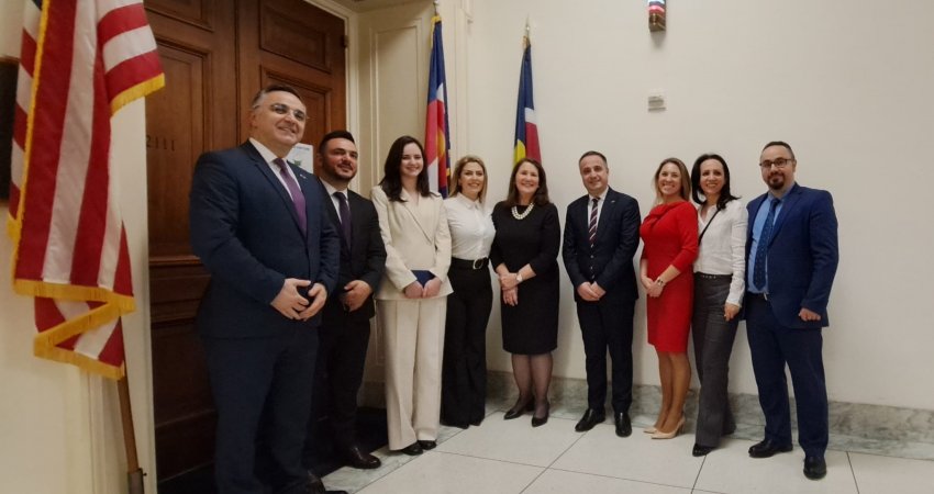 Parlamentarët kosovarë marrin përvojë në Amerikë
