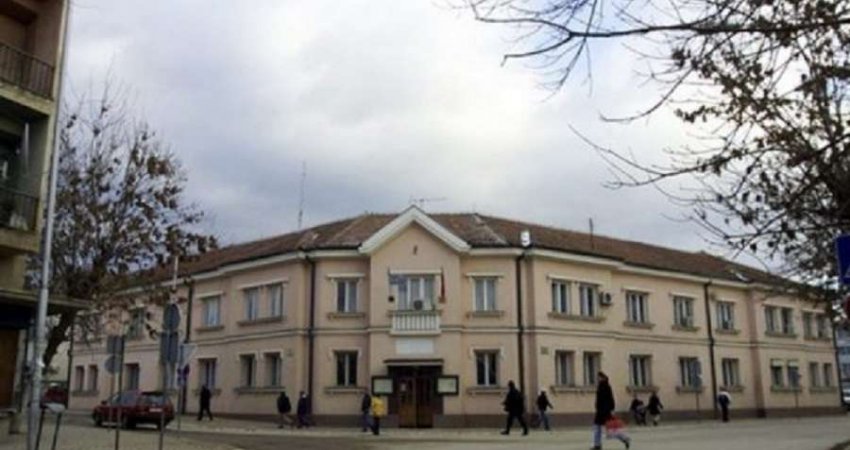 Vitia dhe Bulliqi e përurojnë Qendrën e re të Mjekësisë Familjare në Gllamnik të Podujevës