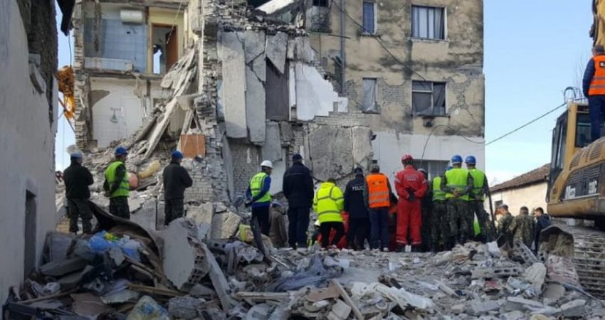 Shkon në mbi 41 mijë numri i viktimave nga tërmeti, dy persona shpëtohen pas 198 orësh
