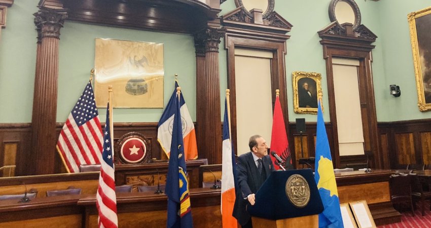 Reka me rastin e 15-vjetorit të Pavarësisë së Kosovës: New Yorku, kryeqendra e botës, frymoi me Kosovën