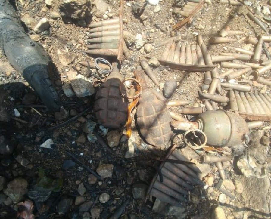 Gjenden granata dhe një sasi tritoli në një vend të pabanuar në Vlorë
