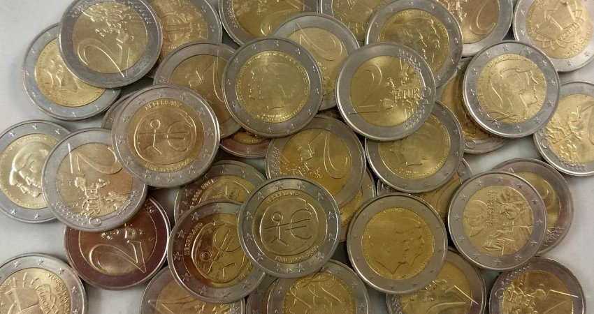 Monedha 2 euroshe, problematike në Kosovë 