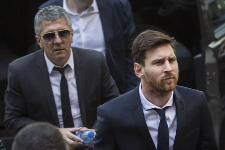Babai i Messit shuan çdo dilemë për rikthimin te Barcelona