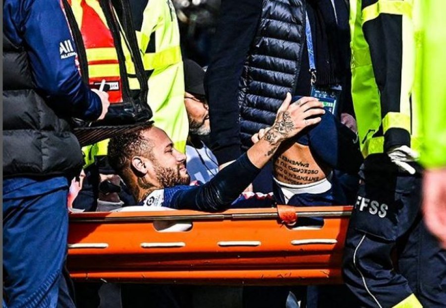 Konfirmohet dëmtimi i Neymar, ja sa javë do të mungojë braziliani