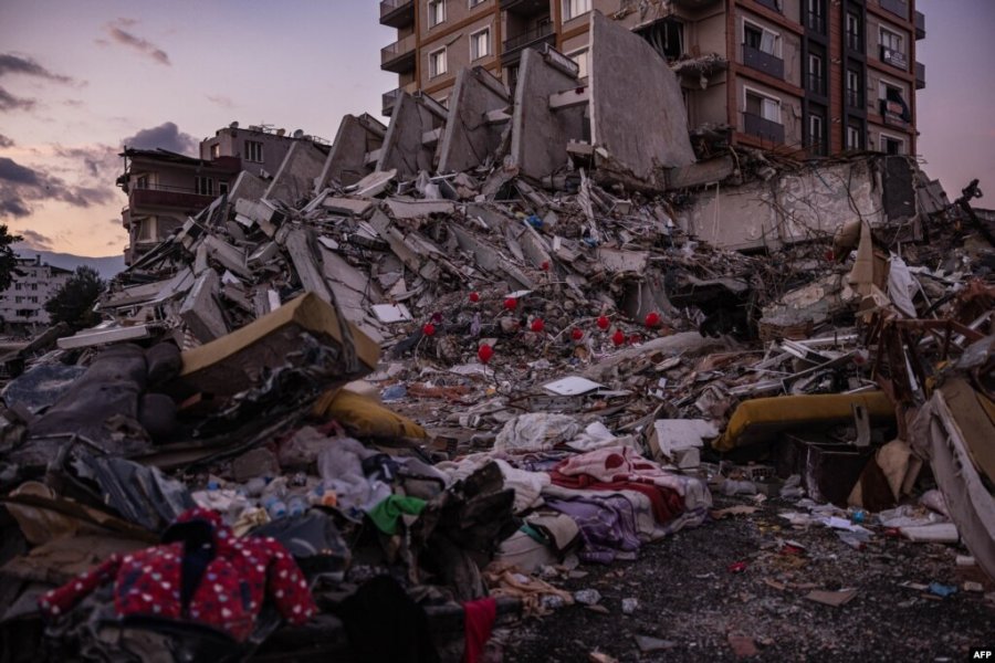 Shkon mbi 50.000 numri i viktimave nga tërmetet në Turqi dhe Siri