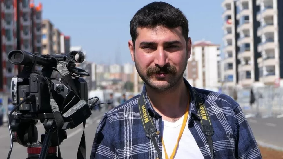 Censurë me ligj: Ndalohen disa gazetarë në Turqi, kritikuan reagimin e qeverisë pas tërmetit