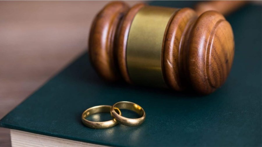 Gjykata e Tiranës ‘nuk të lë’ të divorcohesh