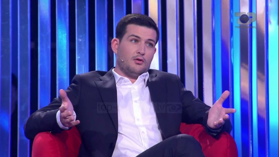 U shpreh e ofenduar nga komenti i tij, Arbër Hajdari injoron Olta Gixharin
