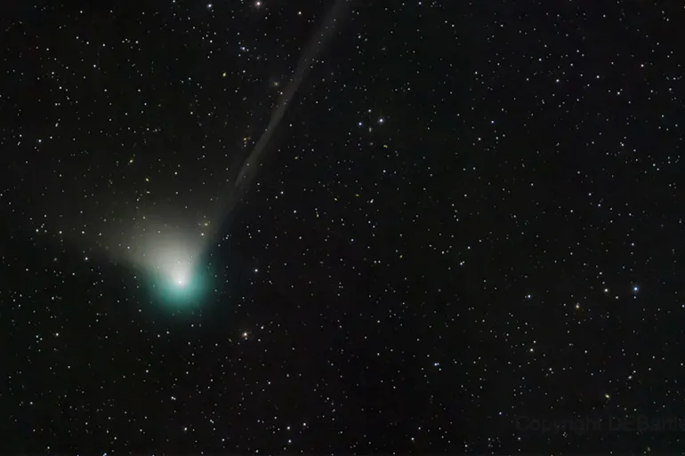 Një herë në 50.000 vjet/ Kometa që pritet të kalojë afër Tokës do të dallohet dhe me sy të lirë