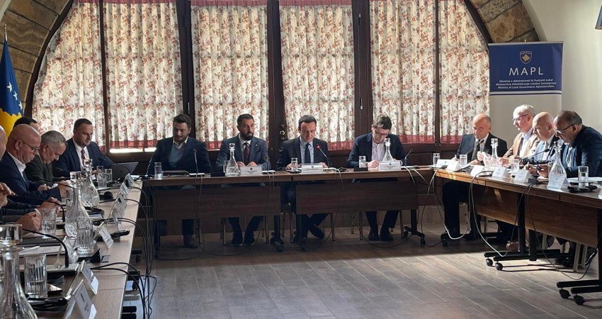 Kurti nesër i pret kryetarët e komunave, por a do t’i shkojnë ata?