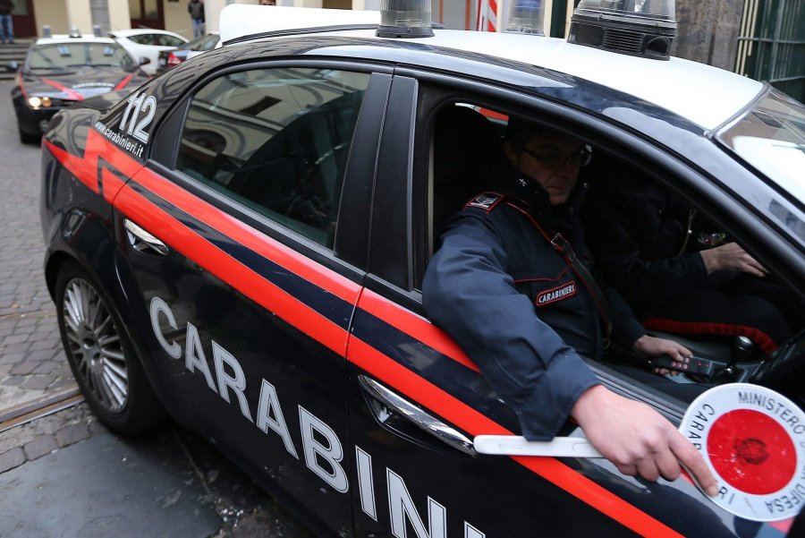 EMRI/ Pjesë e një organizate të trafikut të drogës, 26-vjeçarit shqiptar i vihen prangat sapo mbërrin në Itali 