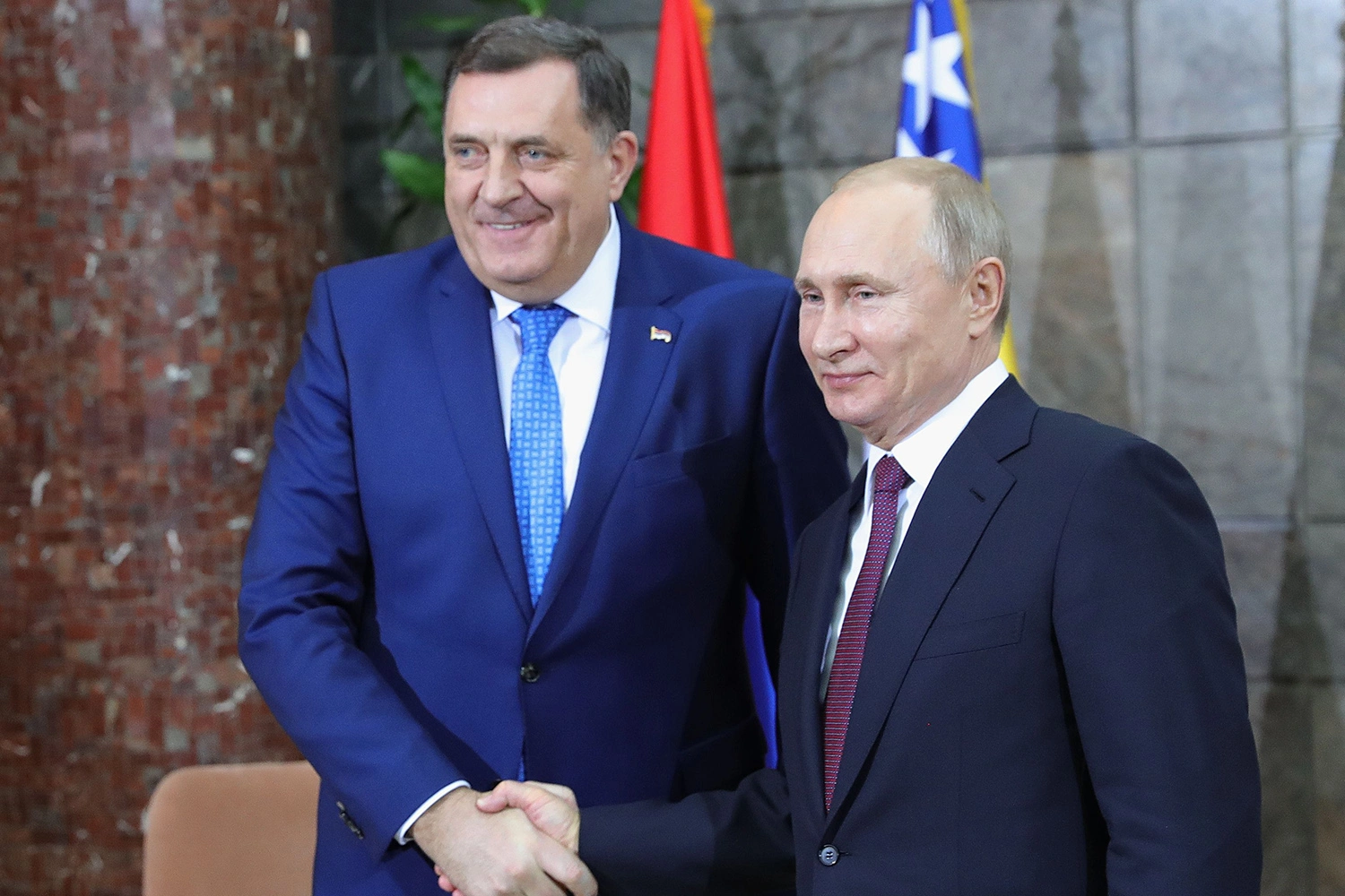 ‘Urdhri i Republikës Sërpska’ për Putin/ BE paralajmëron pasoja për Dodik