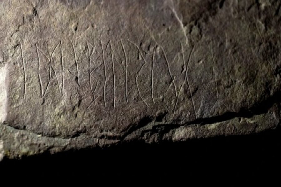 Arkeologët në Norvegji gjejnë mbishkrimin më të vjetër runik në botë