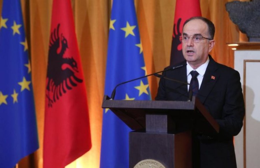 Pritja me trupin diplomatik/ Begaj krahason Serbinë me Rusinë: Kërcënon Kosovën