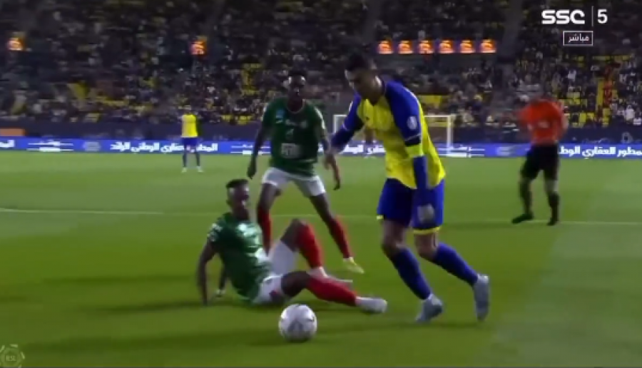 VIDEO/ Ronaldo ‘trullos’ kundërshtarin në ndeshjen debutuese me Al Nassr