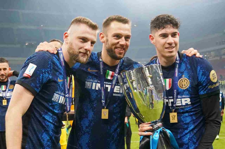 Milani kryen sondazh për mbrojtësin e Interit, e do për sezonin e ardhshëm