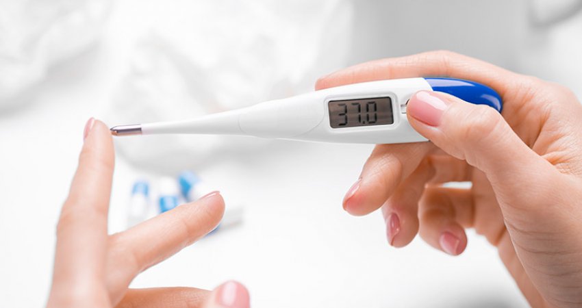 Sa duhet të ulet menjëherë temperatura e trupit me mjekim?