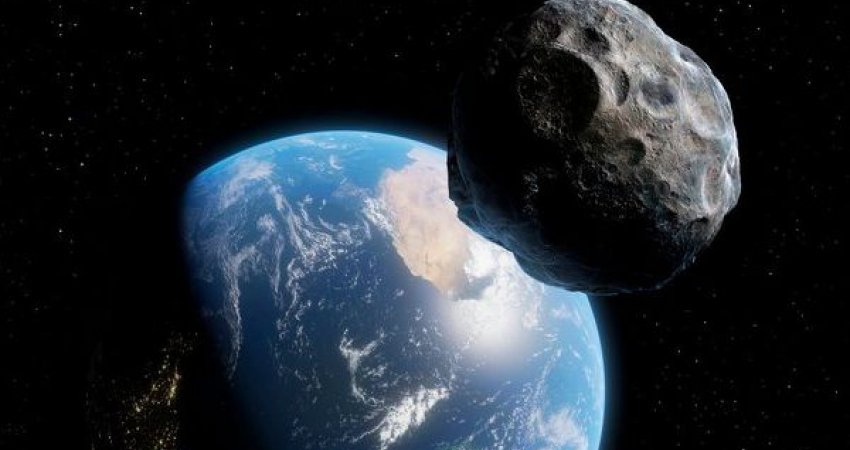 Asteroidi që po udhëton me 53 mijë km/h do të hyjë në atmosferën e Tokës këtë javë