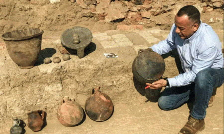 Arkeologët egjiptianë zbulojnë qytetin ‘e plotë’ romak