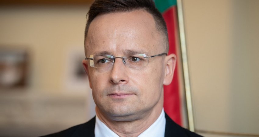 Hungaria thotë se Suedia duhet ‘të veprojë ndryshe’ nëse dëshiron të anëtarësohet në NATO