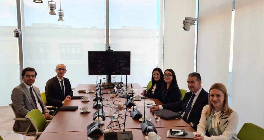 Zëvendësministri Ahmeti viziton Maltën, kërkon mbështetje për anëtarësim në KE