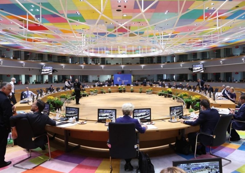 Liderët e BE: Të mos ketë masa vetëm ndaj Kosovës, por edhe ndaj Serbisë