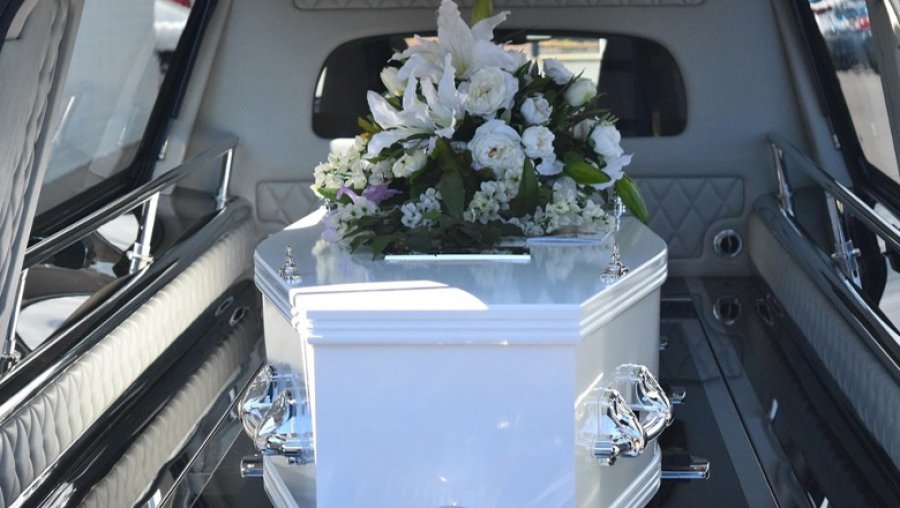 Qeveria merr vendim për ‘fshehjen’ e agjencive funerale
