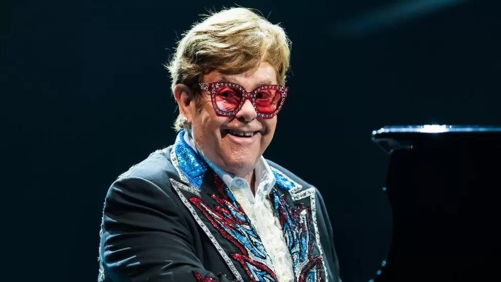 Turneu i lamtumirës i Elton John përmbyll 52 vite 'gëzimi të dlirë!