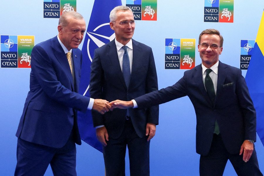 Poker para samitit: Turqia ndryshon mendje, hap rrugën për anëtarësimin e Suedisë në NATO
