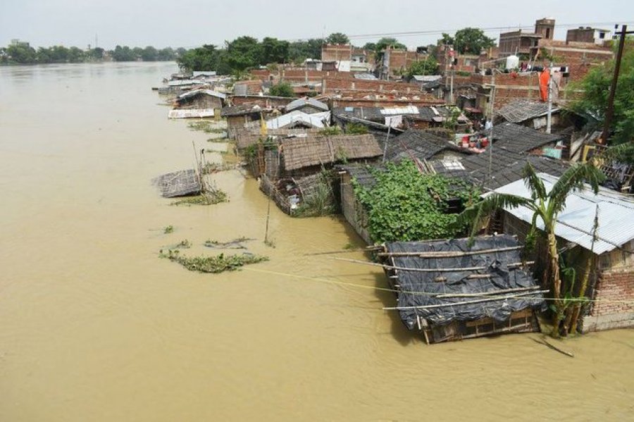 Reshjet në Indi në nivelet më të larta të 40 viteve të fundit, 41 viktima nga përmbytjet