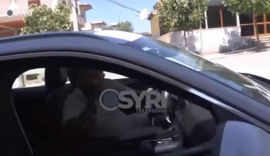 VIDEO/ Berisha: Mafie e poshtër e Erion Velisë, shikoni si kërcënon gazetarët!